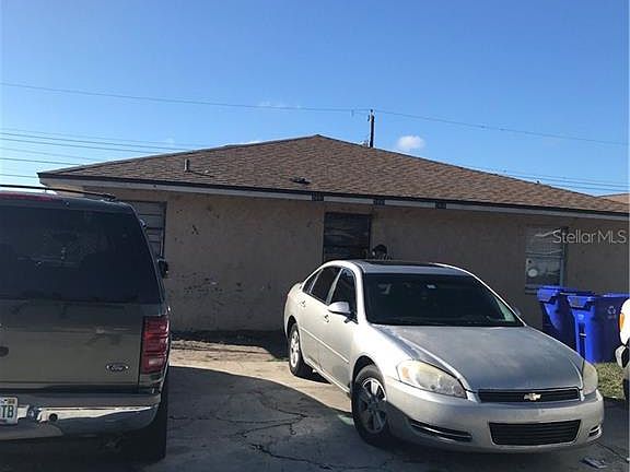 2nd image of 2488 Chestnut Woods Dr