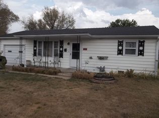 1110 S Garfield Ave, Chanute, KS 66720
