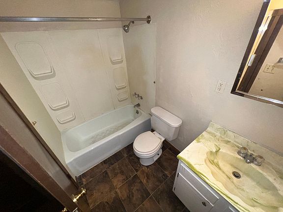5th image of 1300 W Jeth Ct #B