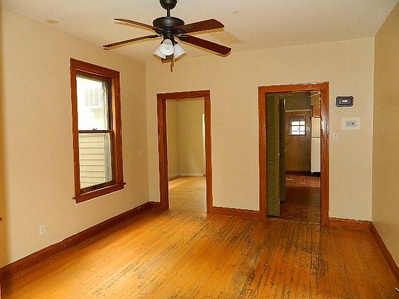 4th image of 2527 York St