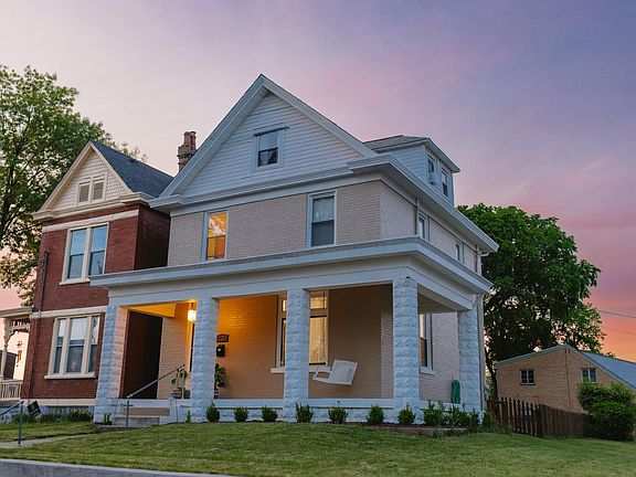 2nd image of 220 Jefferson Ave