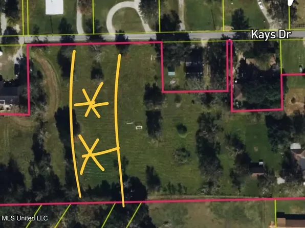 Kays Dr, Long Beach, MS 39560