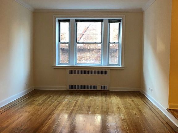 3rd image of 10719 70th Ave APT 503