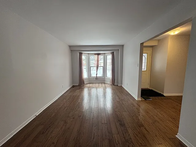 536 Thorndale Dr — Photo 14