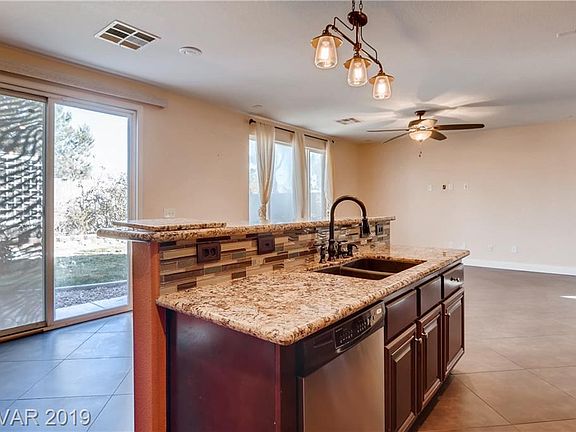 5th image of 2304 Wood Dale Ct
