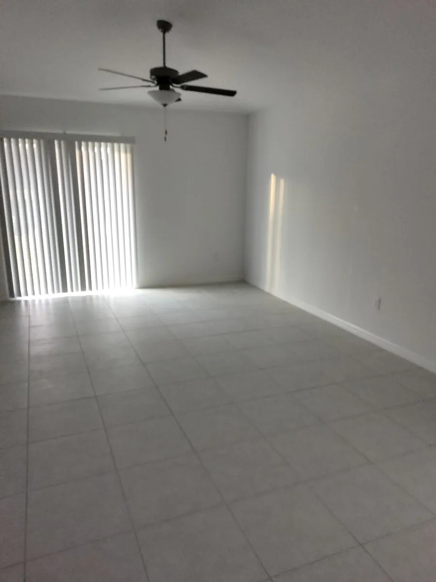 Building Photo - 5572 Blue Azure Dr