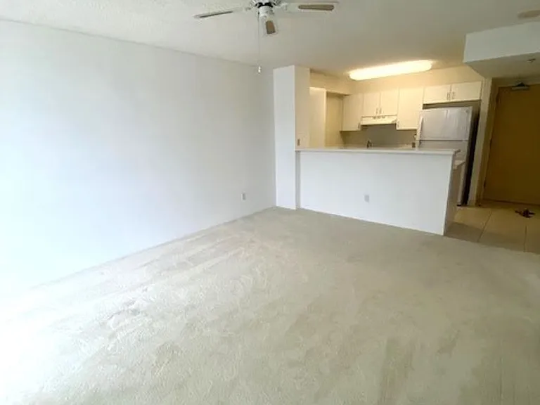 1448 Young St #1106 — Photo 2