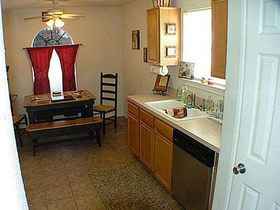 3rd image of 1309 Ridge Dr