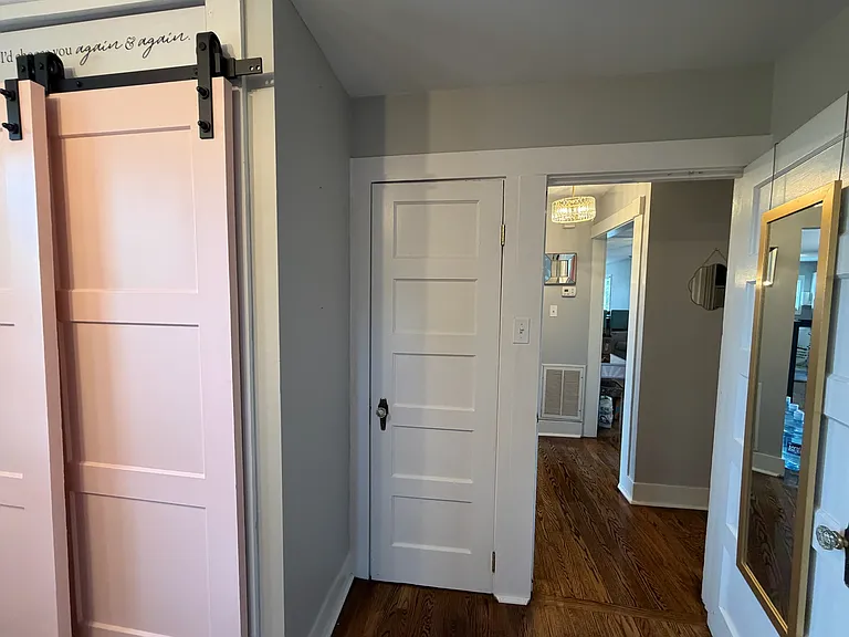 258 E Moody Ave — Photo 18