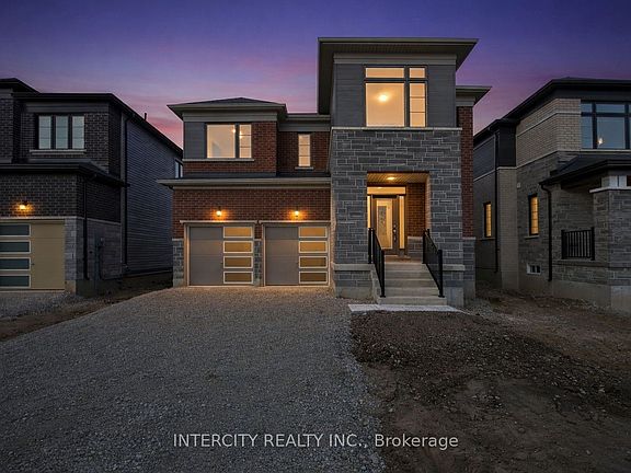 2nd image of 32 Legacy Cir