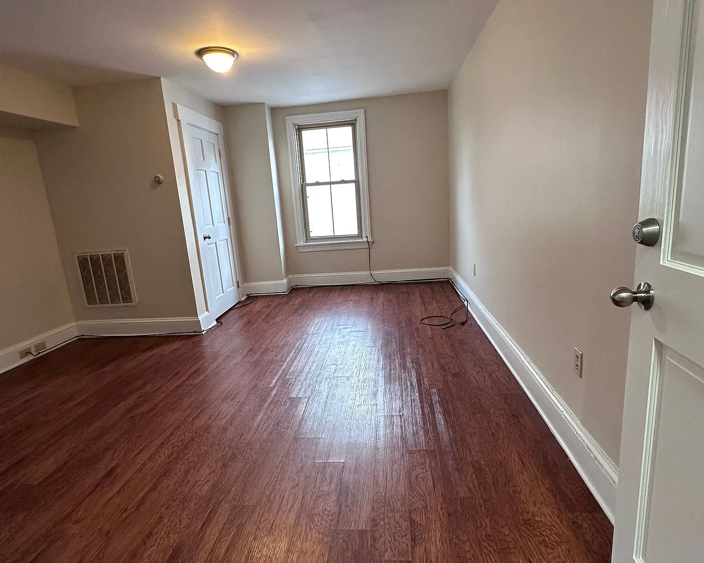 134 King St — Photo 4