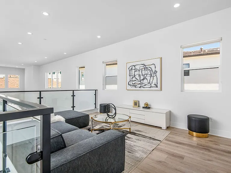 20601 W Overlook Ct — Photo 16