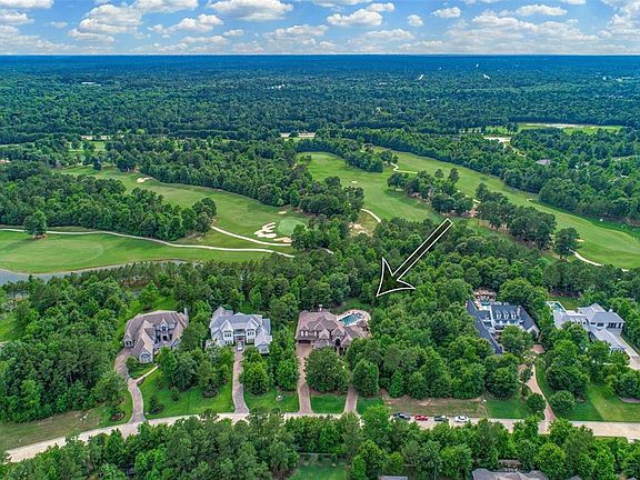 5th image of 832 Eagle Pointe Dr