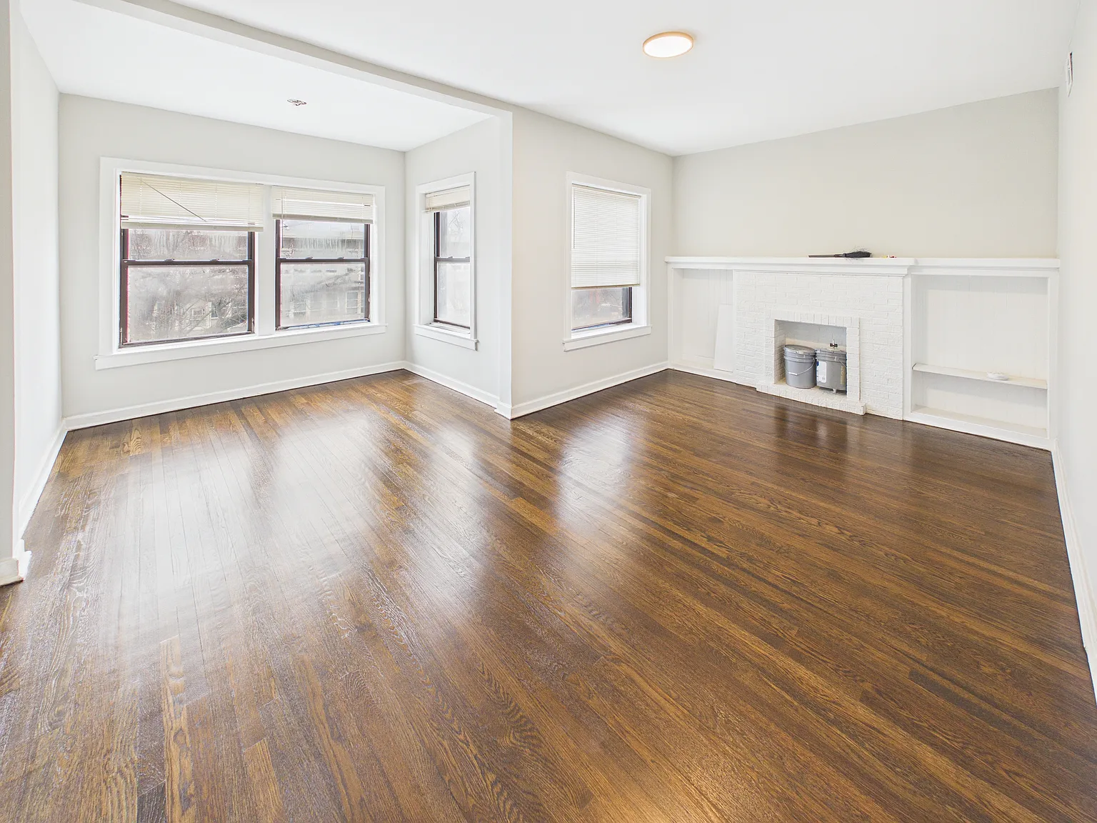 3 bed, 1135 sqft, $1,795 — Photo 3