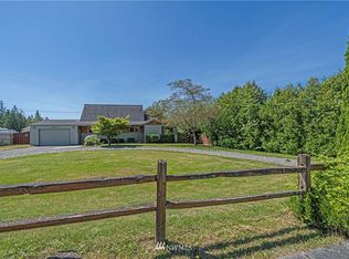 3310 Martin Rd, Mount Vernon, WA 98273