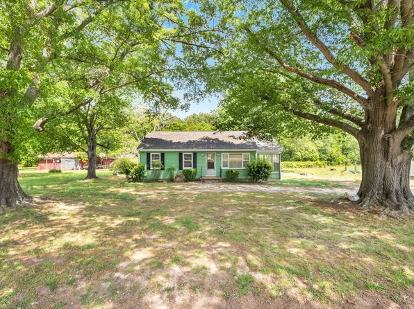 2677 State Highway 39, Henderson, NC 27537