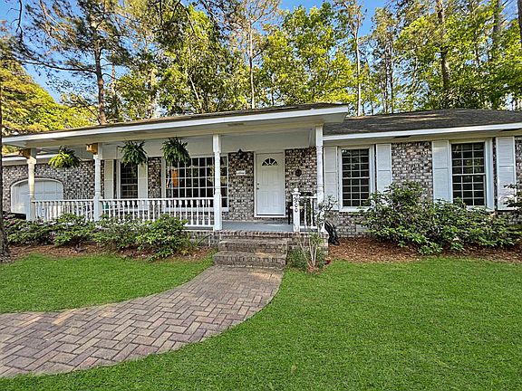 4th image of 300 Summercourt Dr