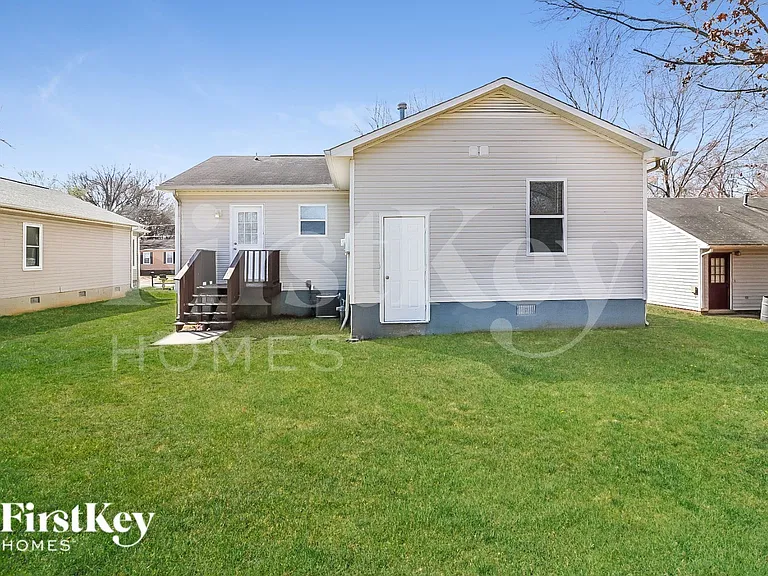 3817 Central Ave — Photo 14