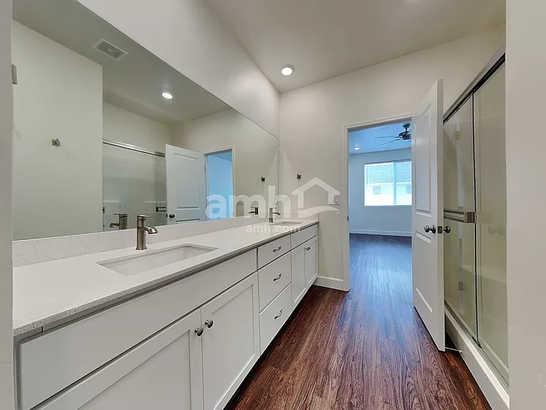 5032 W Milliron Dr — Photo 16