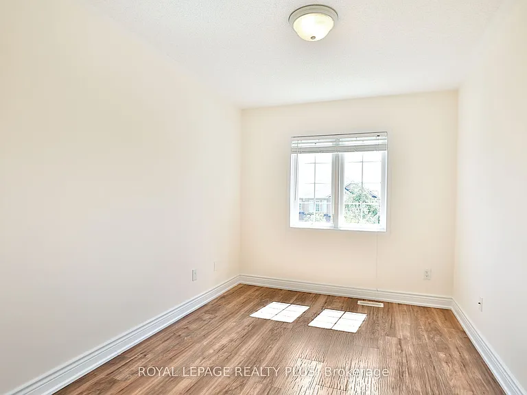 3877 Stardust Dr — Photo 23