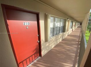801 SW 133rd Ter APT 210K, Hollywood, FL 33027