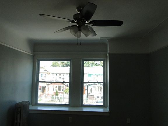 4th image of 8530 102nd St