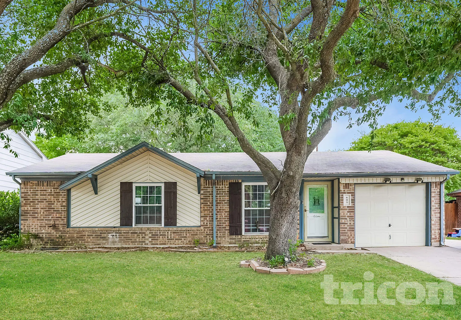 605 Sherman Dr Mansfield TX — Photo 1