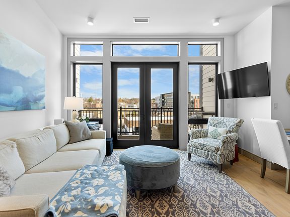 5th image of 101 N Beacon St #3033
