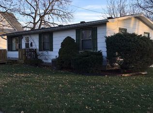 415 S 3rd Ave E, Newton, IA 50208