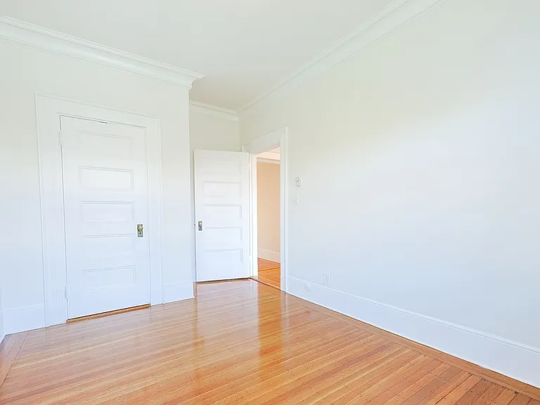 857 Beacon St — Photo 8