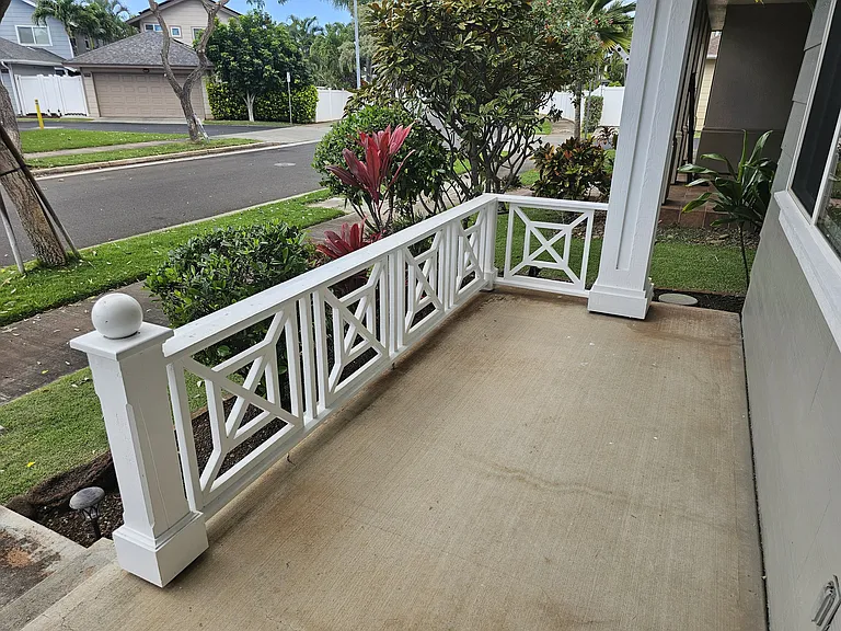 91-1053 Hokuikekai St — Photo 4