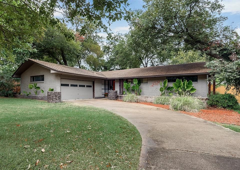 1st image of 2721 Bonnywood Ln