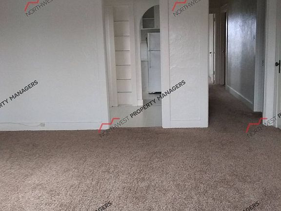3rd image of 509 W Market St APT 6