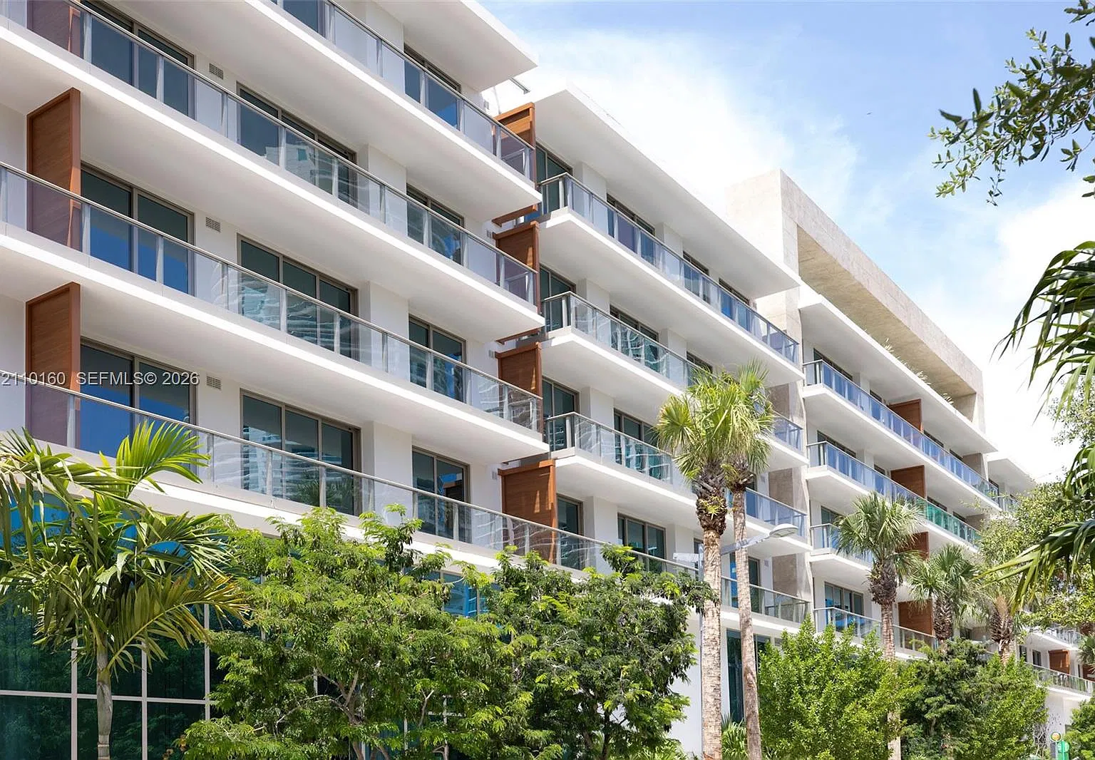 2200 Brickell Avenue — Photo 2