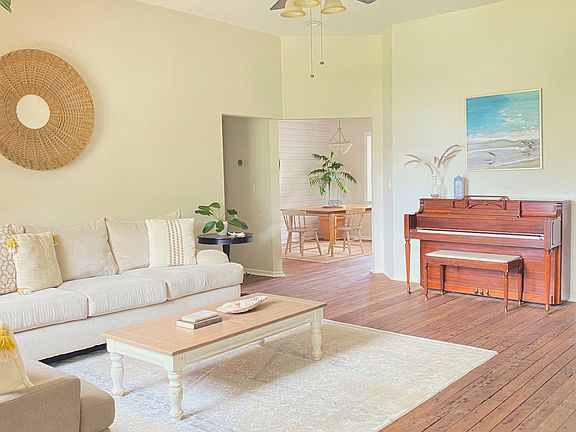 Cozy, spacious living room