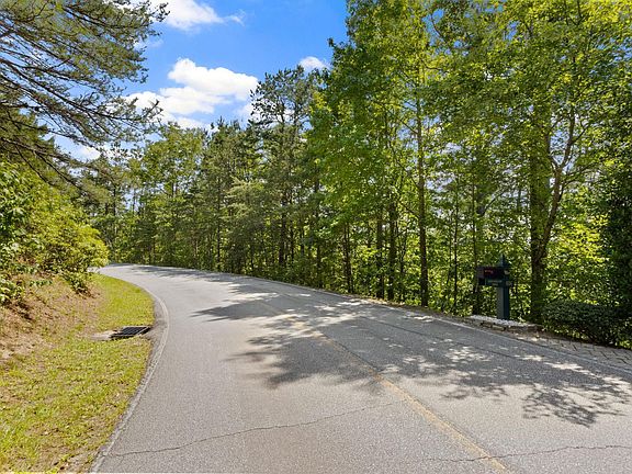 5th image of Glen Hollow Rd