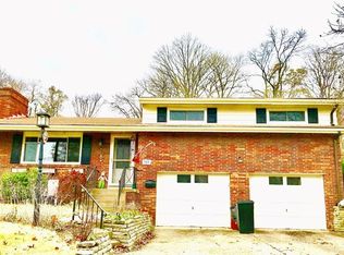 327 Middlegate Dr, Bethel Park, PA