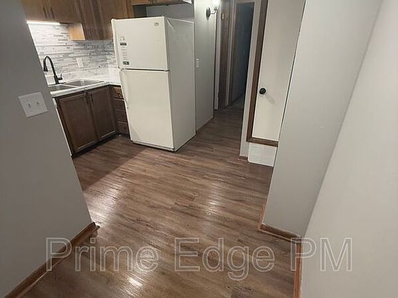 3rd image of 1121 N 28th St #15