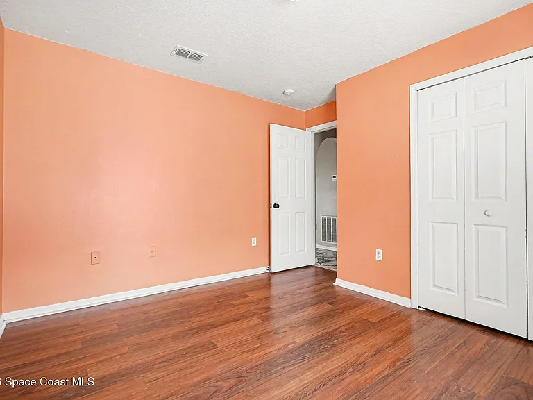 2781 Maderia Cir — Photo 17