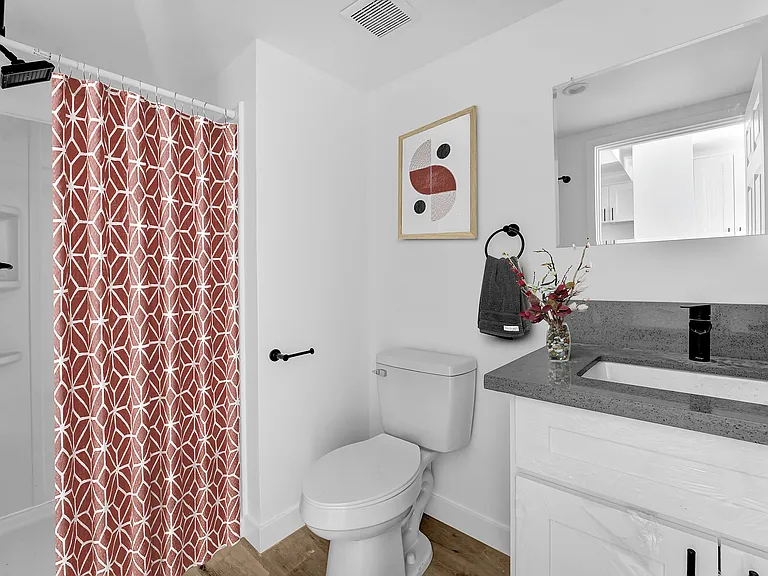Valleywood Apartments - Studio