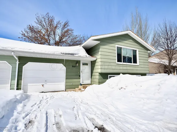2611 18th St S, Fargo, ND 58103