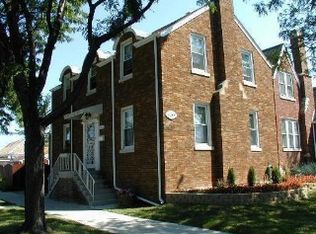 6158 W Melrose St, Chicago, IL 60634