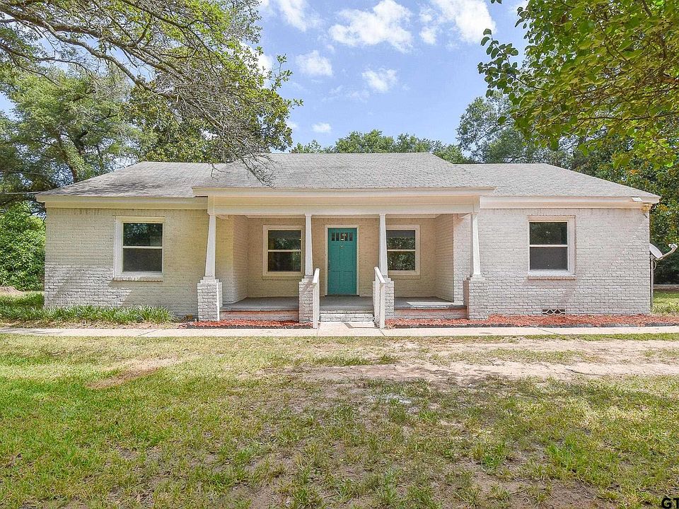 1st image of 104 N Garden Club Dr