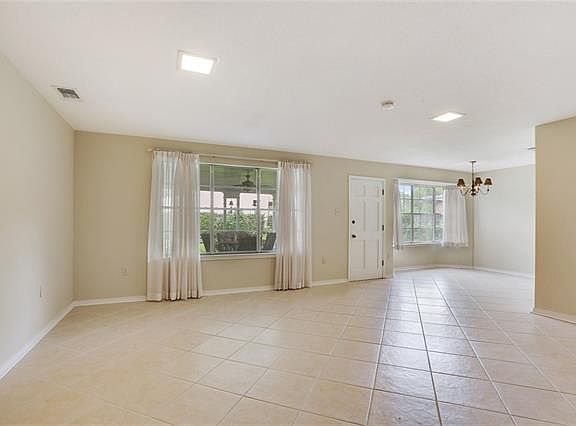 3rd image of 73 W Imperial Dr
