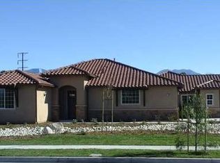 1555 Grove St, Redlands, CA 92374