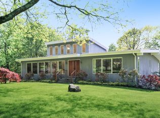 302 Law Rd, Briarcliff Manor, NY 10510