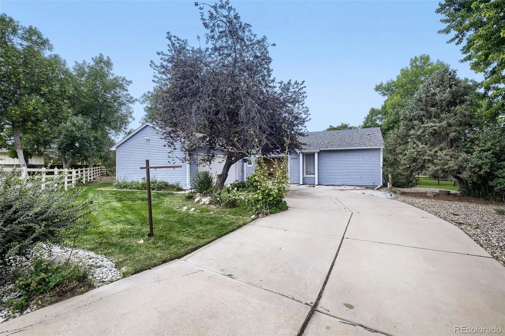 2408 Eastridge Court