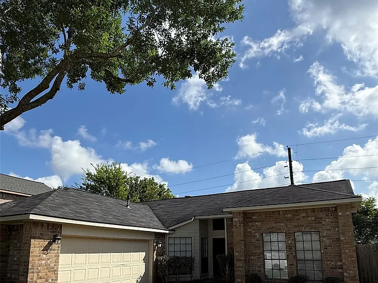 3211 Mesquite Dr — Photo 1