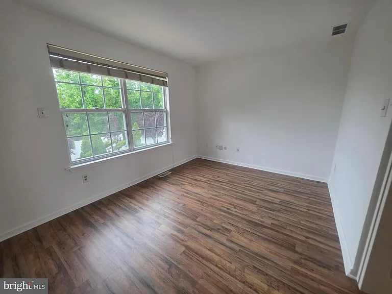 138 Persimmon St — Photo 30
