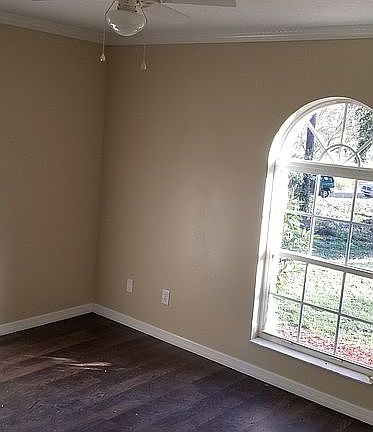 5th image of 8605 SE 17th Ct